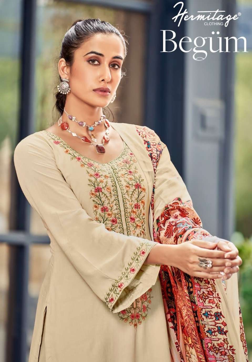 BEGUM Open Pic by HERMITAGE 